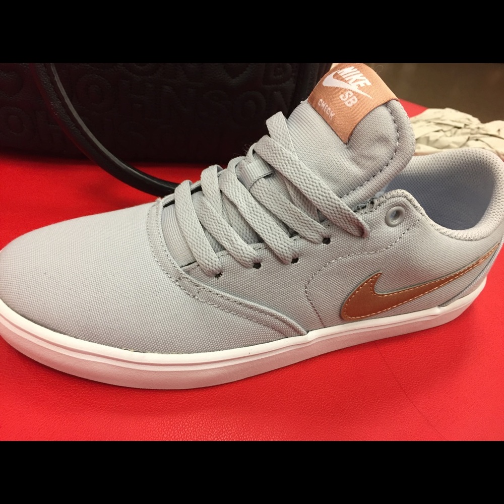 Nike SB canvas Grey men&women NEW - Picture 1 of 3